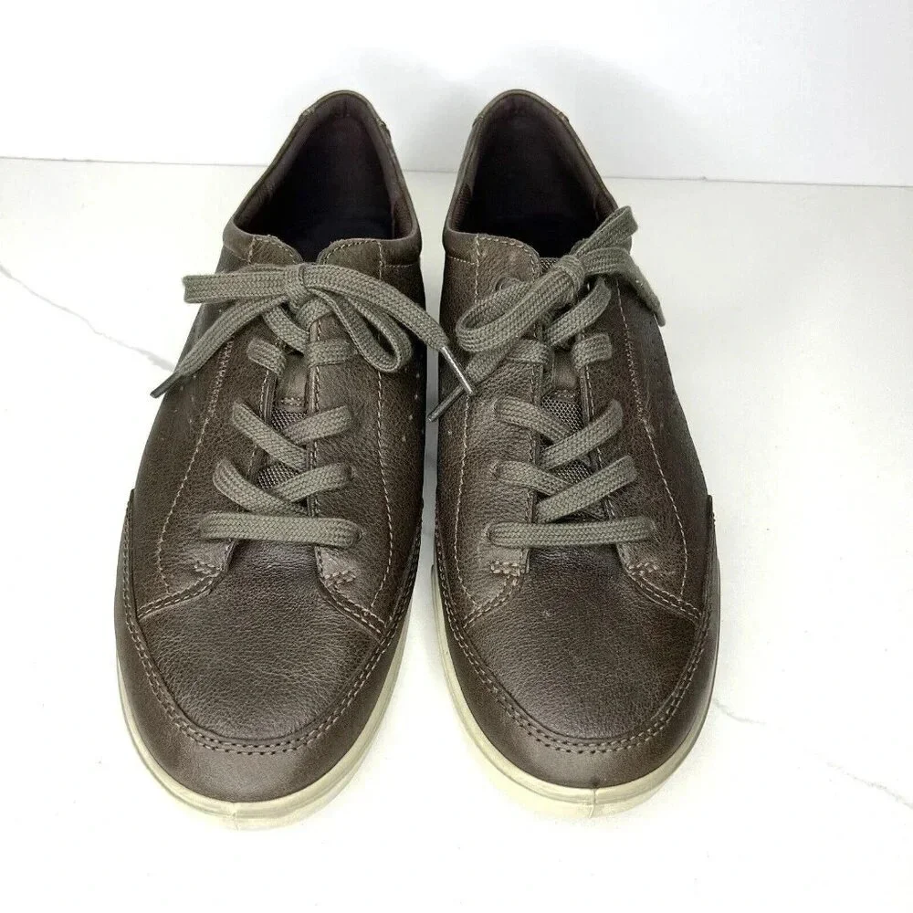 Ecco Brown Leather Comfort Sneakers Distress Tan Outsoles Size Size 44 Casual